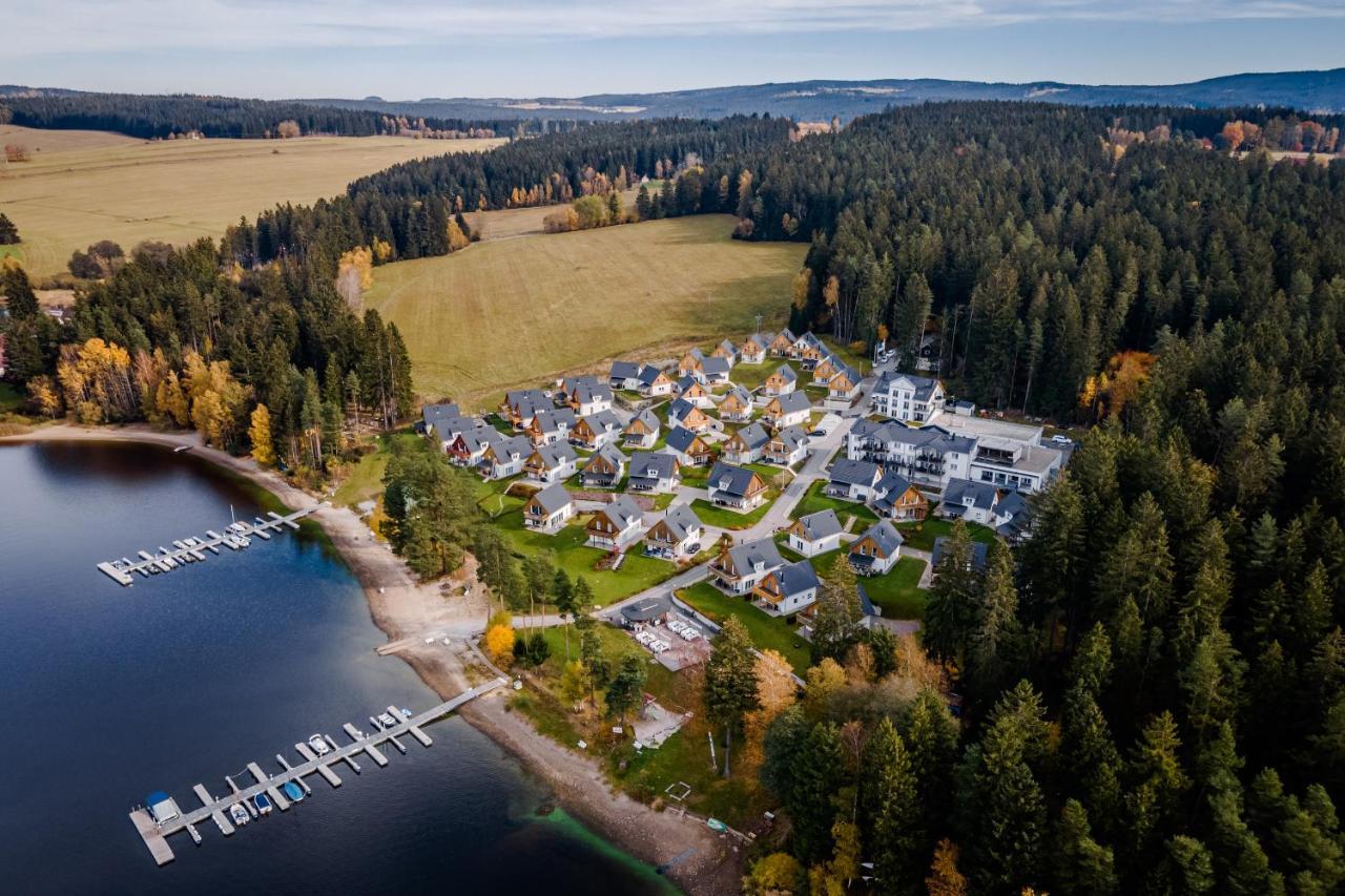 Deluxe Apartment Lipno - Lake Side Village, Frymburk Nad Vltavou Buitenkant foto